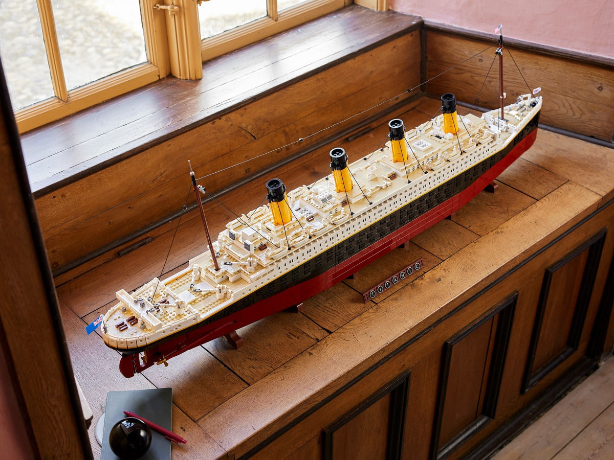 LEGO Icons 10294 Titanic