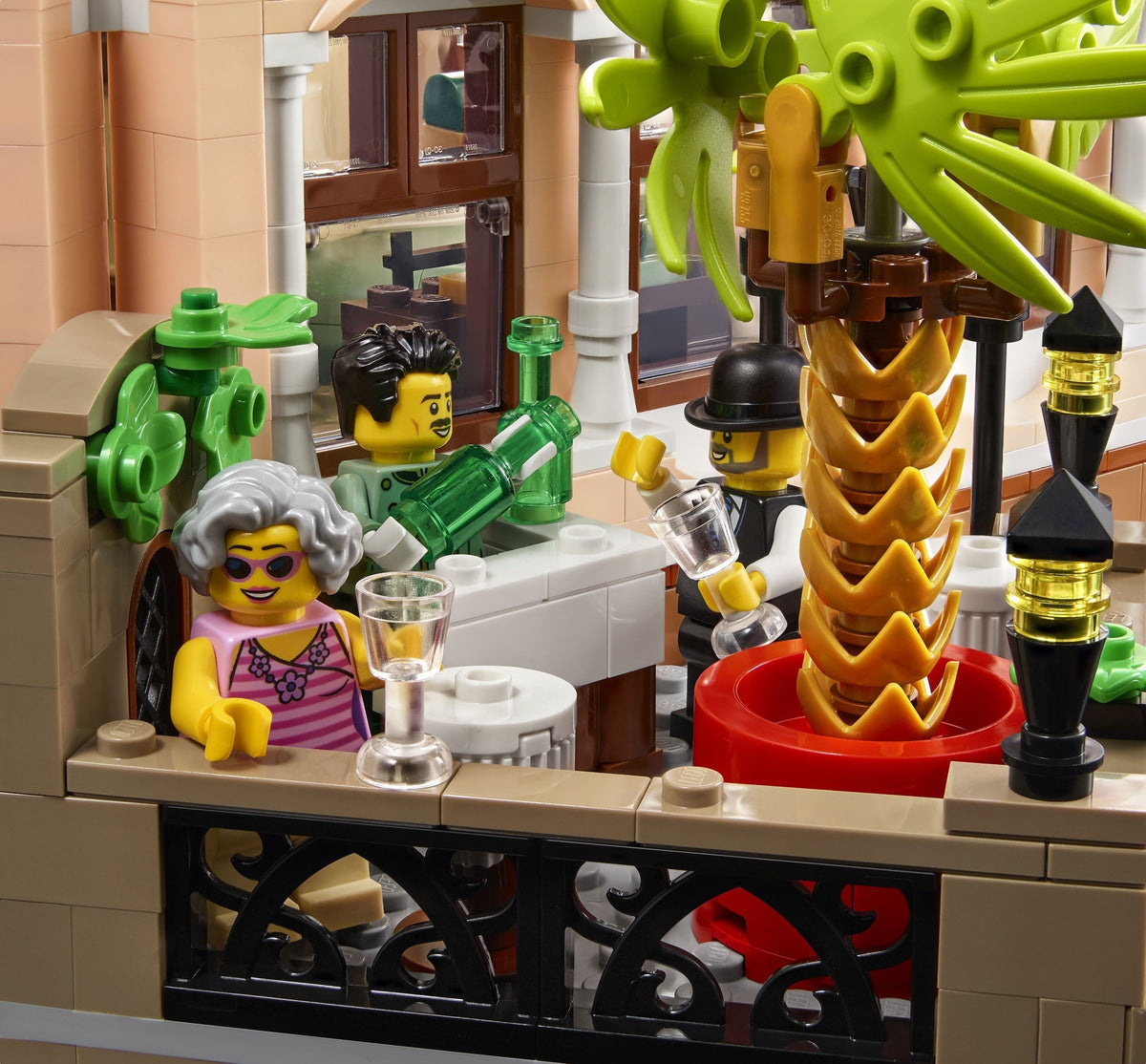 LEGO Icons 10297 Boutique-Hotel