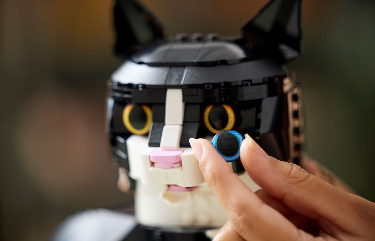 LEGO Ideas 21349 Schwarz-weiße Katze