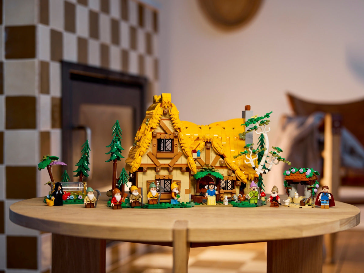 LEGO Disney 43242 Die Hütte von Schneewittchen und den sieben Zwergen
