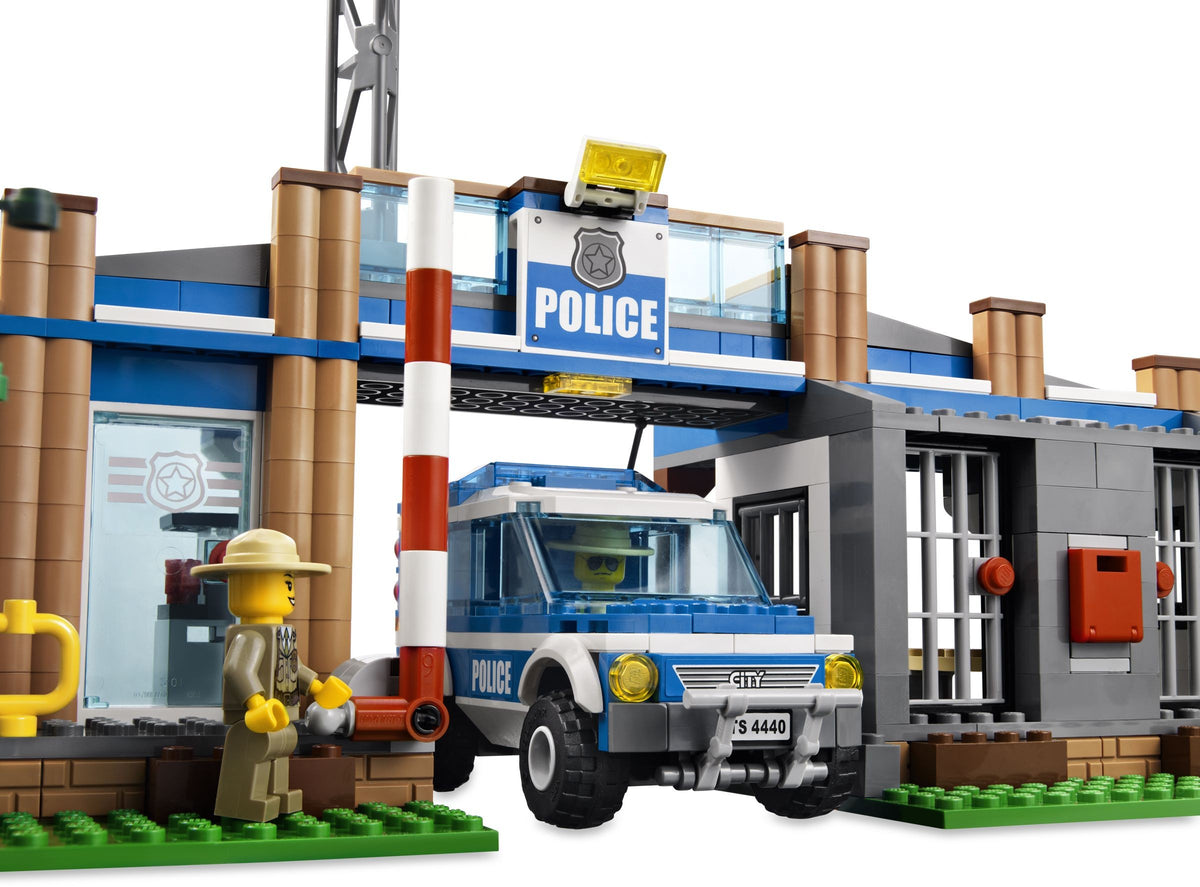 LEGO City 4440 Forstpolizeirevier