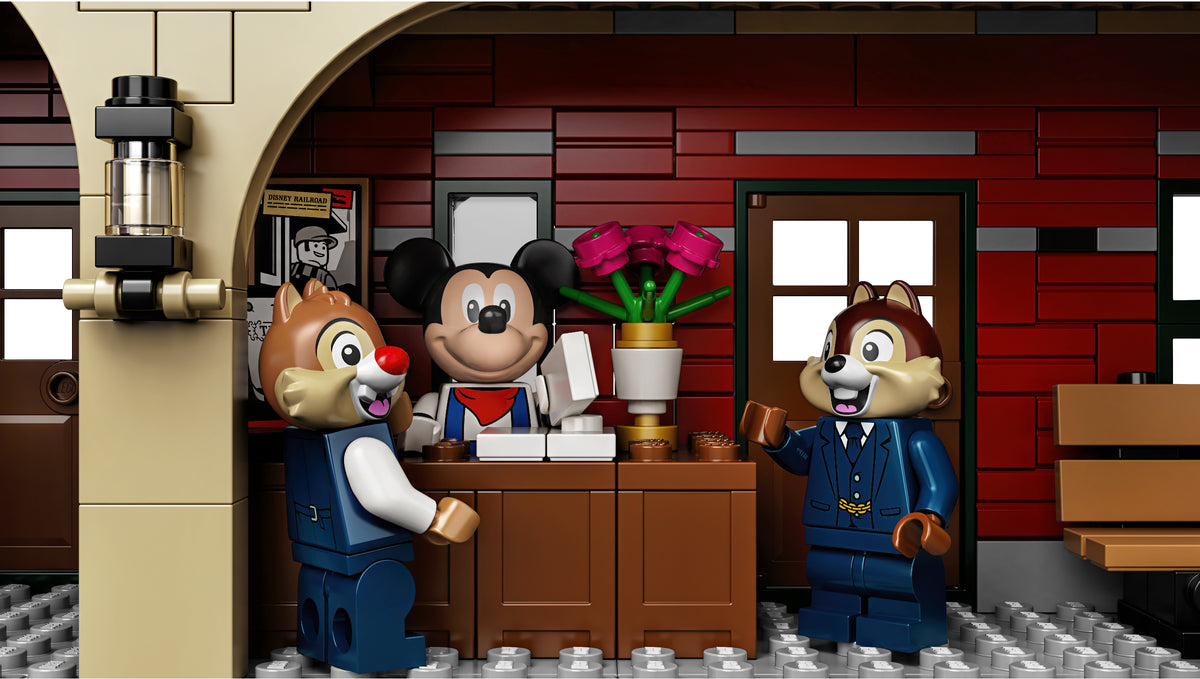 LEGO Disney 71044 Disney Zug mit Bahnhof