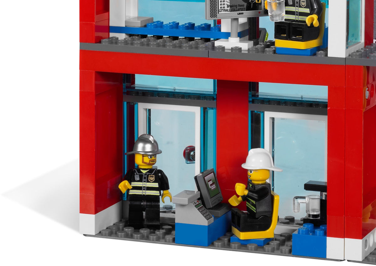 LEGO City 7208 Große Feuerwehr-Station