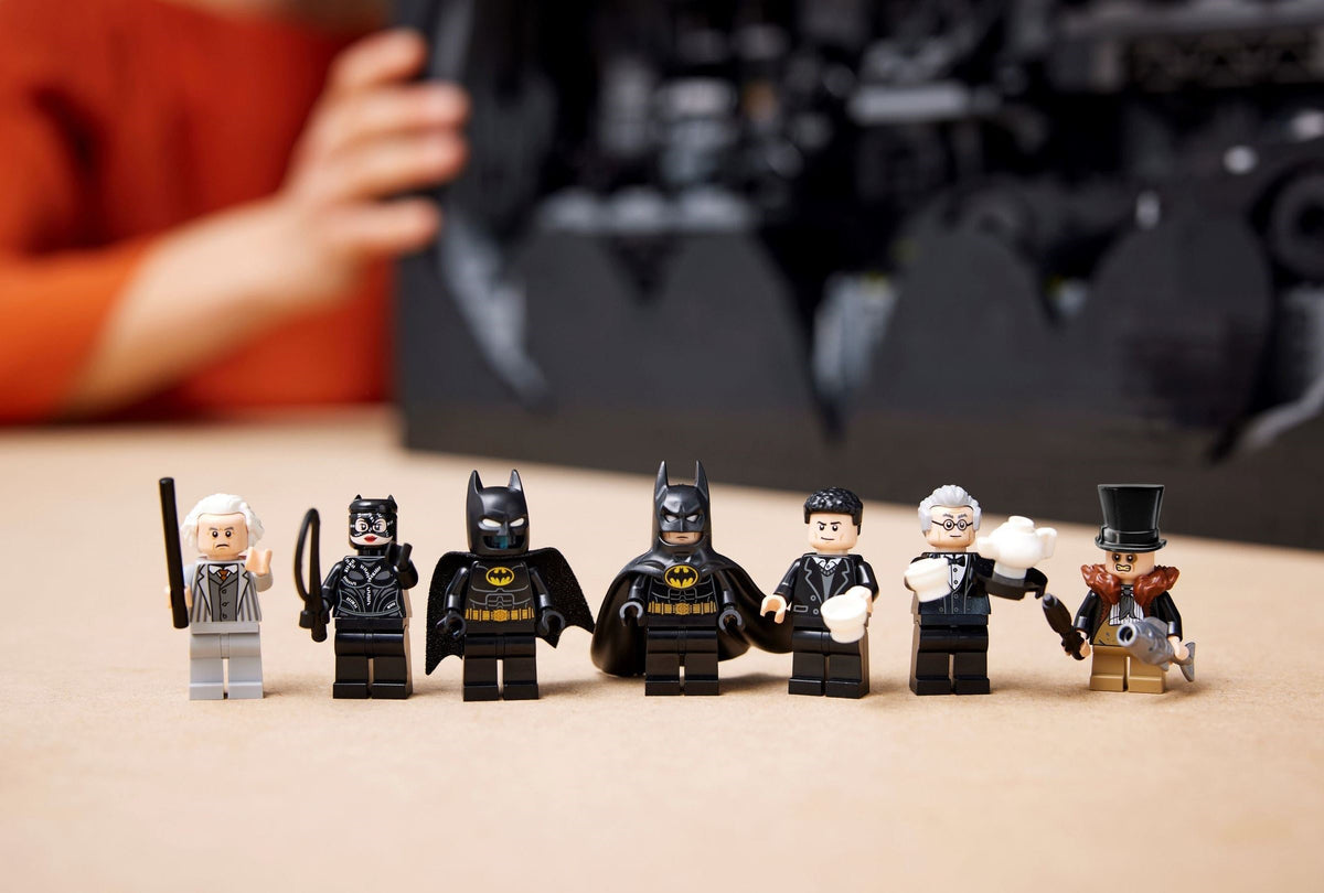 LEGO DC Super Heroes 76252 Bathöhle – Schaukasten