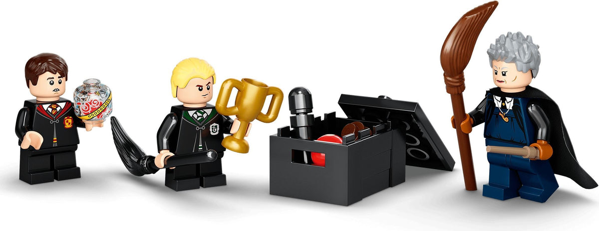 LEGO Harry Potter 76395 Hogwarts Erste Flugstunde