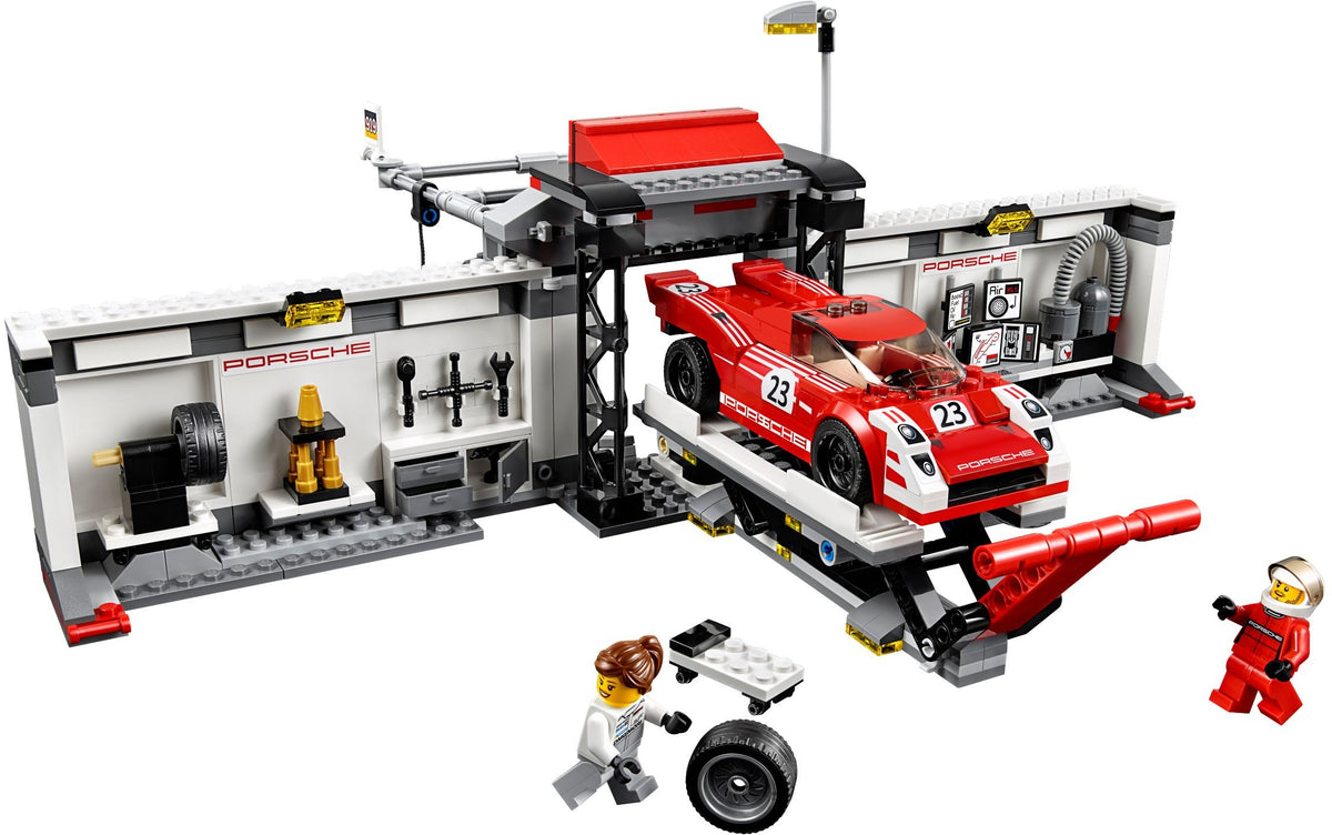 LEGO Speed Champions 75876 Porsche 919 Hybrid and 917K Pit Lane
