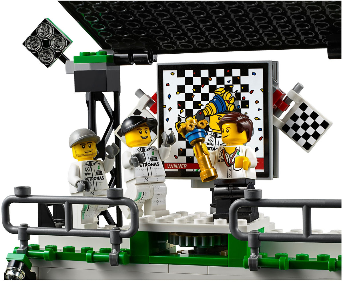 LEGO Speed Champions 75883 MERCEDES AMG PETRONAS Formula One Team
